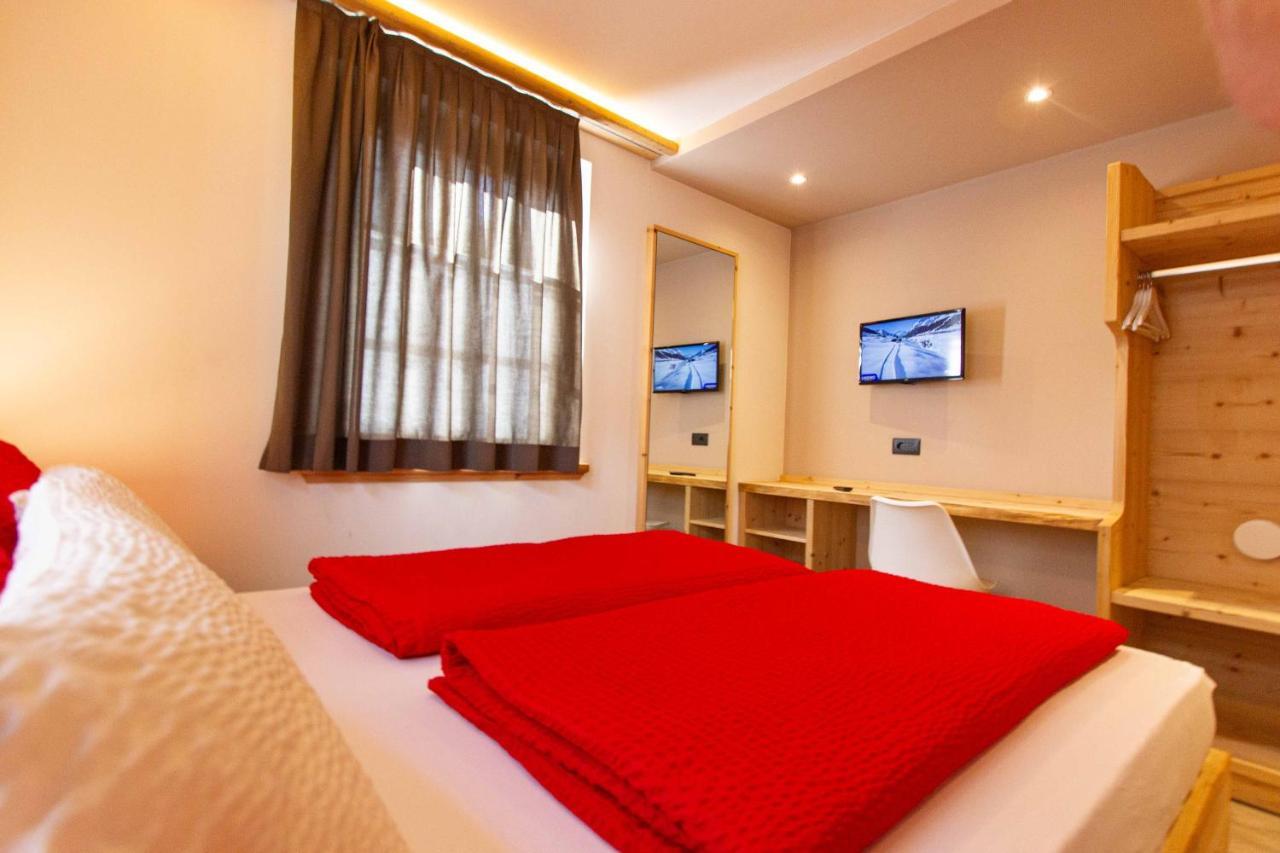 Garni Francescato Hotel Ливиньо Екстериор снимка