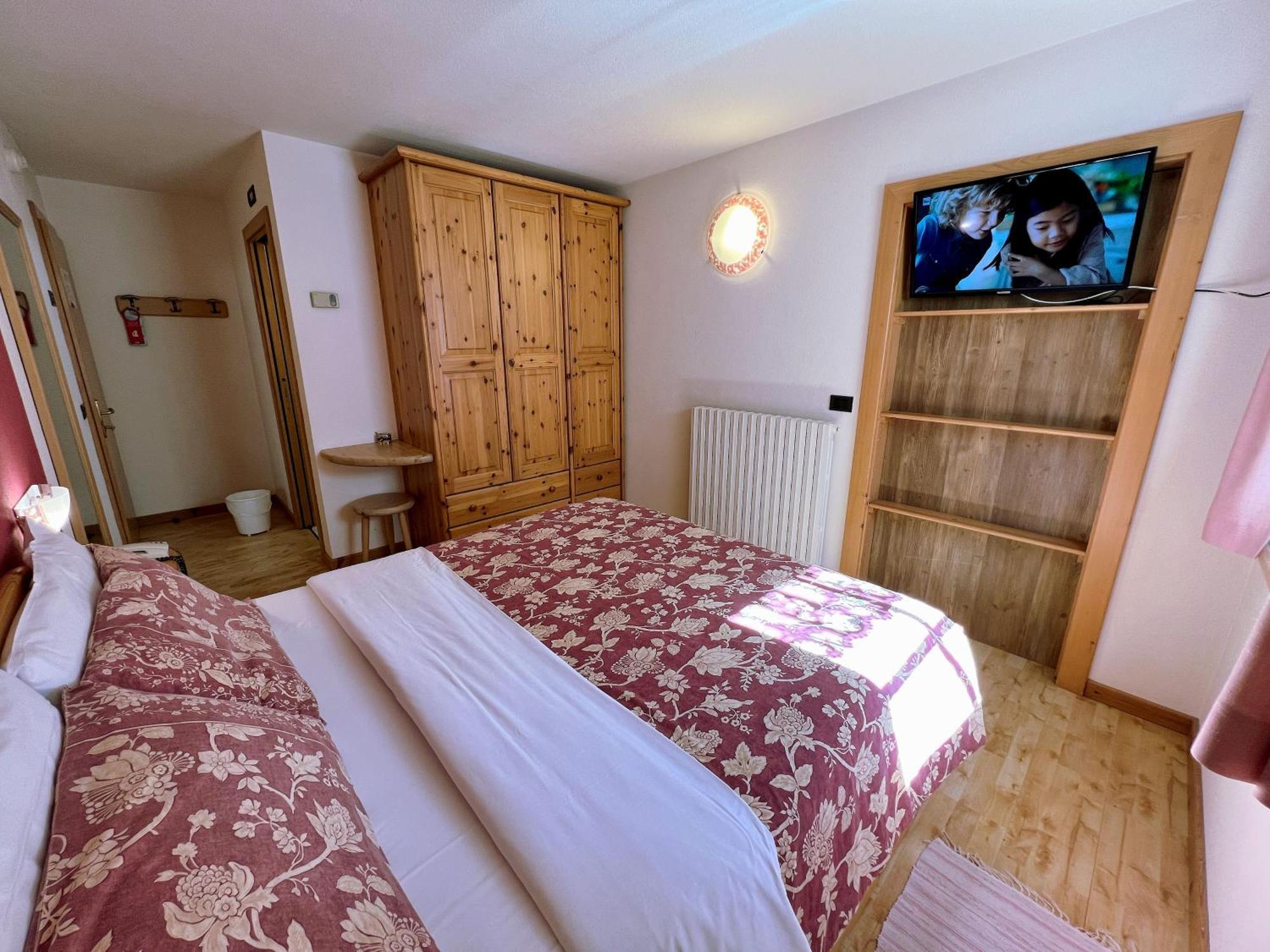 Garni Francescato Hotel Ливиньо Екстериор снимка